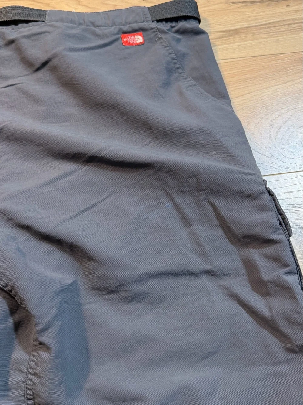 The North Face Men’s Gray Cargo Shorts Nylon Canvas Flat Front Belted Logo